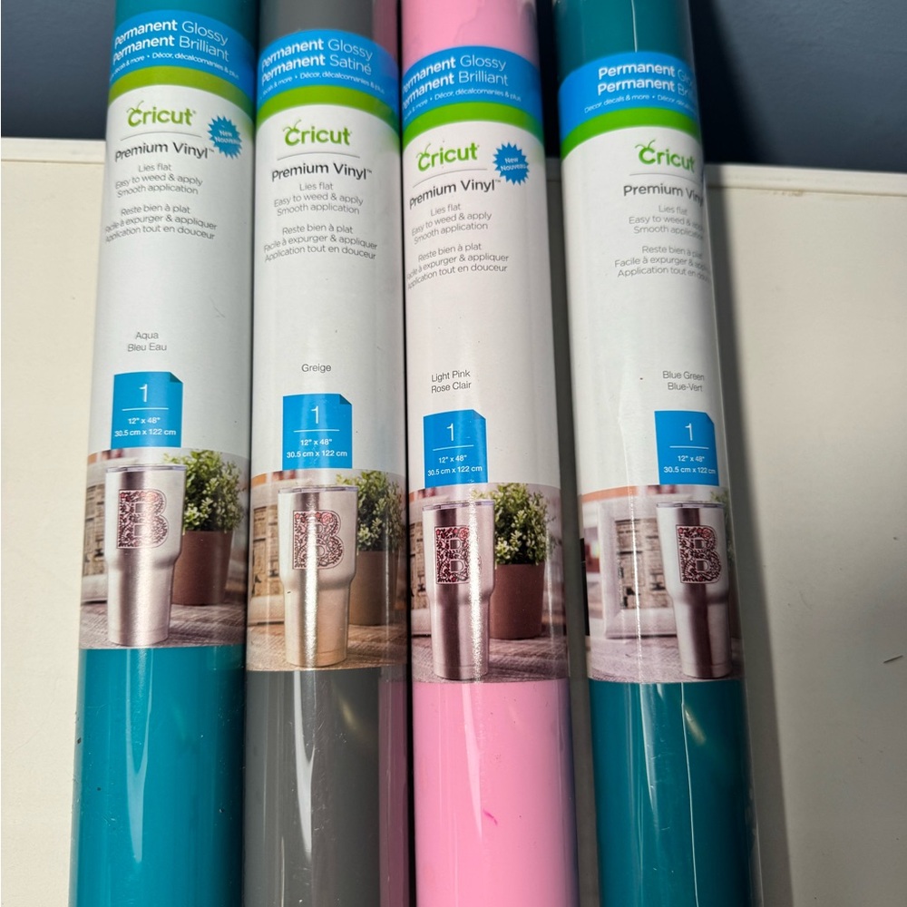 Cricut Premium Permanent Vinyl Bundle Lot (4 Rolls) Glossy Colors New Sealed - Picture 2 of 9